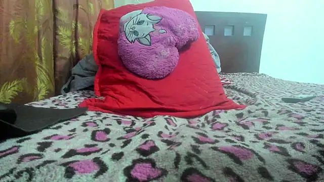 Brenda Smith69 online show from February 15, 1:30 am