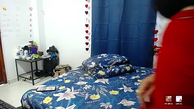 Uzziah Sabag online show from April 18, 2:08 pm