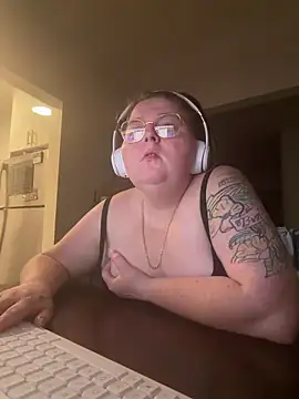 BBW2320 online show from March 10, 3:43 am