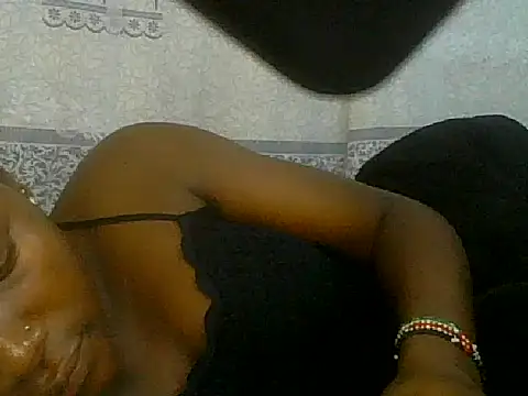 Snapshot of pretty_nanah chatting on October 6, 8:02 pm pretty nanah online show from October 6, 8:02 pm