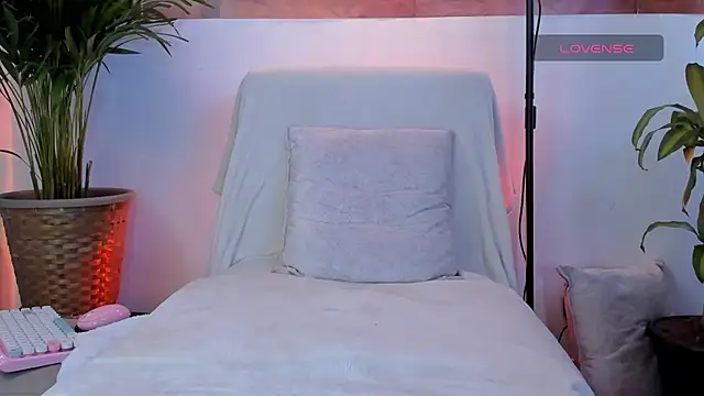  ebella online show from May 21, 8:29 pm