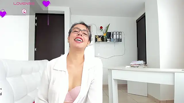 susana monroy online show from March 11, 6:32 pm