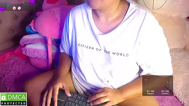 KittyHot20 online show from December 4, 3:03 pm