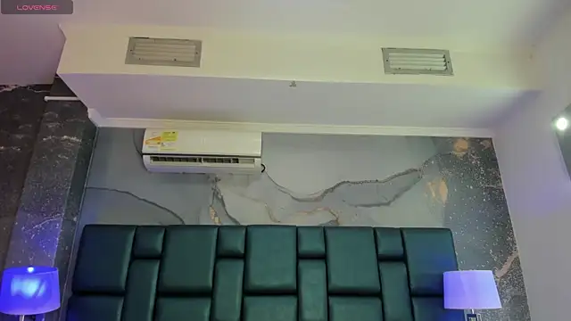 AnthonelaDuque online show from October 21, 12:53 pm