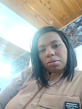 lia mariana online show from March 18, 4:50 am