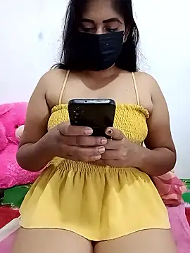 SLZAARA online show from January 9, 8:35 pm