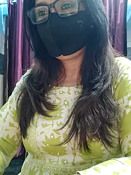 Aishwaryaa 69 online show from December 15, 7:35 am