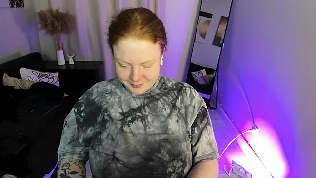 Cassie xKiss online show from April 14, 5:29 am