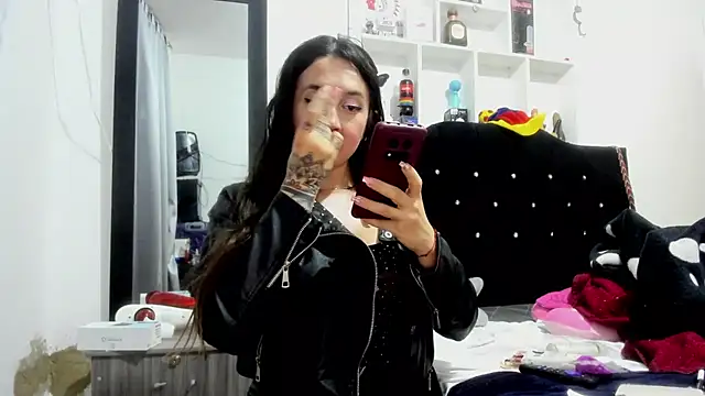 Sweet-Suck69 online show from February 24, 4:00 am