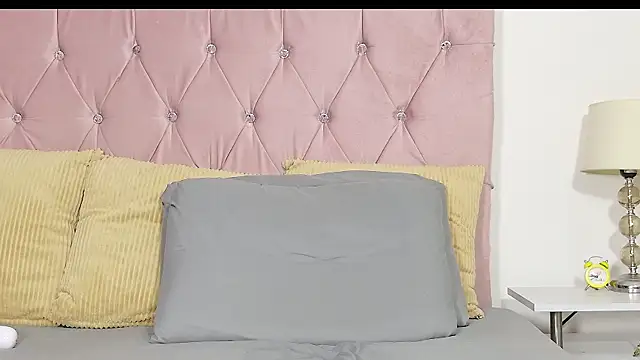 katrinaclarks online show from July 22, 9:49 pm