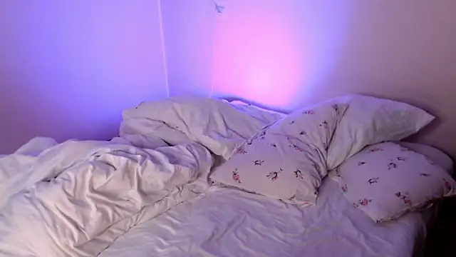 KatieMelone online show from September 30, 2:28 am