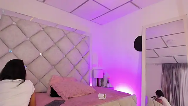 alessiaferry online show from February 2, 5:12 pm