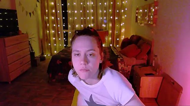 Malinax online show from December 23, 4:38 am