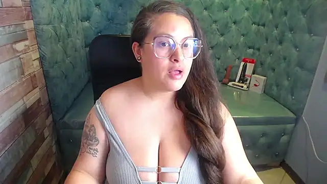 SaraThomso online show from September 25, 4:22 am