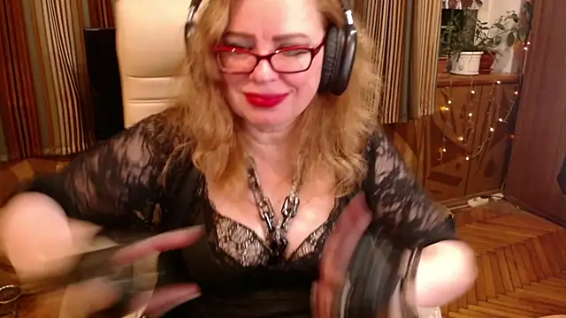 Miss Tress online show from July 20, 8:42 pm