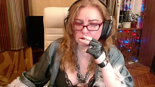 Miss Tress online show from June 30, 11:37 pm