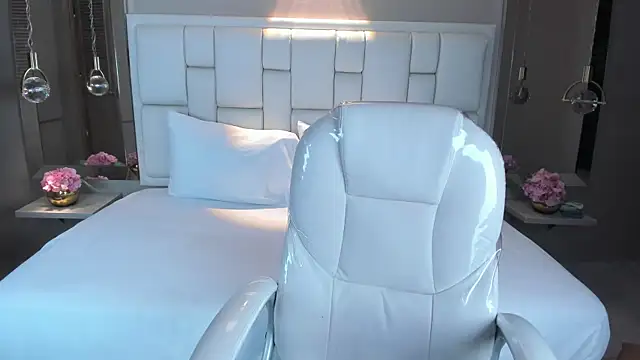 JessyEvans online show from November 14, 8:20 pm