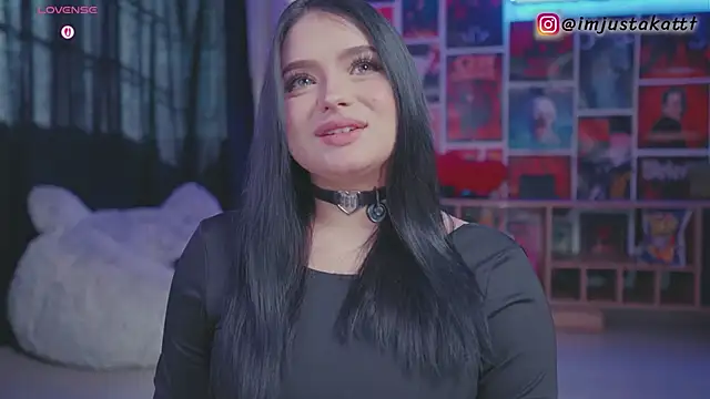 sensualkattt online show from March 25, 1:14 pm