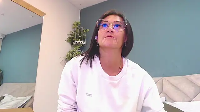 SharisWillian online show from January 12, 4:40 am