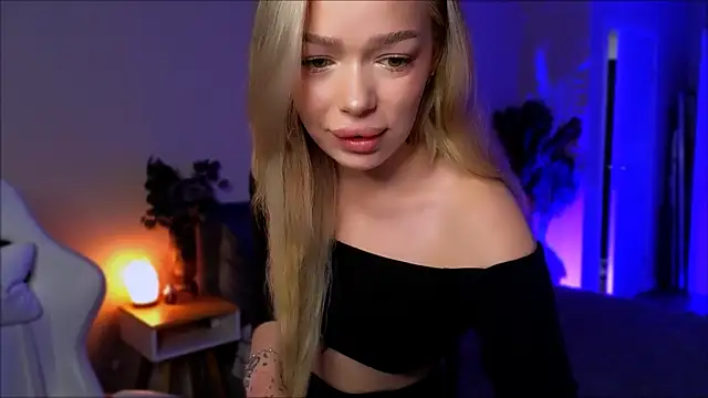 Lily Yin online show from April 22, 5:59 am