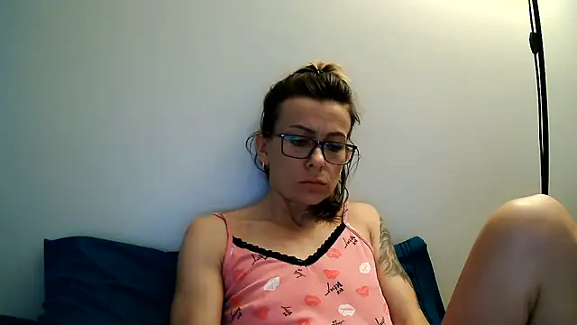 anechka1 online show from July 30, 12:22 am