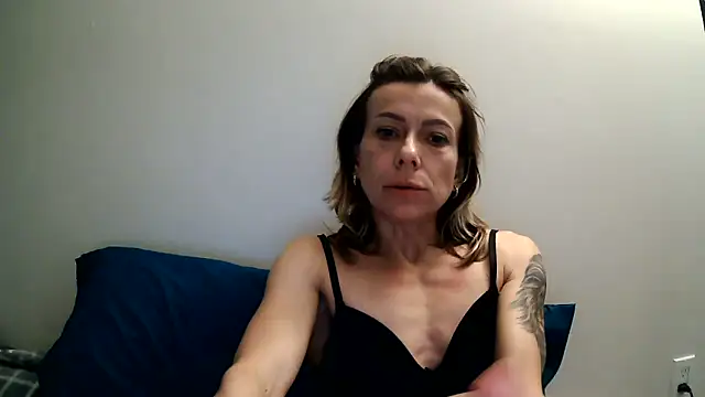anechka1 online show from June 19, 1:43 am