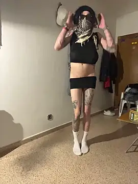 Kamaleonix online show from February 12, 10:33 pm