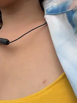 Eliza-E online show from April 21, 2:51 am