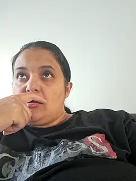 sarahhh1987 online show from October 31, 8:29 am