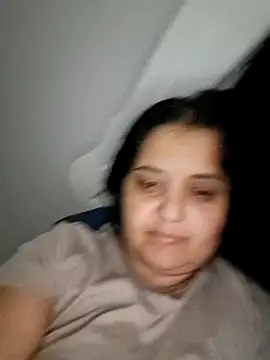 sarahhh1987 online show from December 18, 6:12 pm