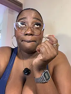 Perlasexyu1 online show from April 10, 1:39 pm