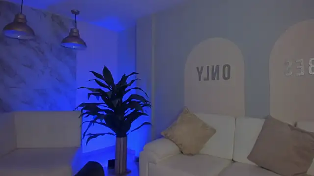 AliceHarper  online show from February 12, 10:11 pm