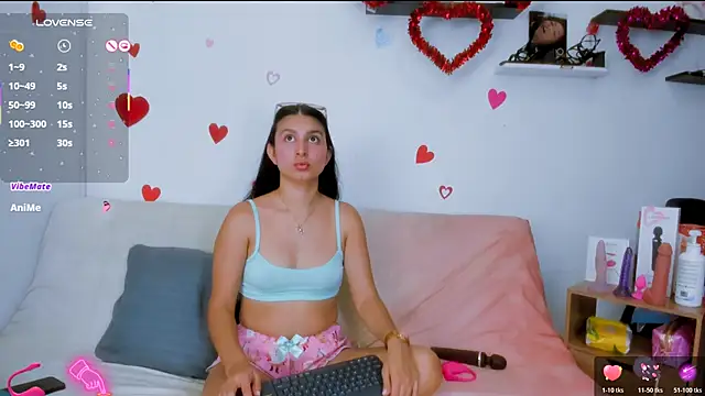 Alyson0001 online show from February 27, 8:52 pm