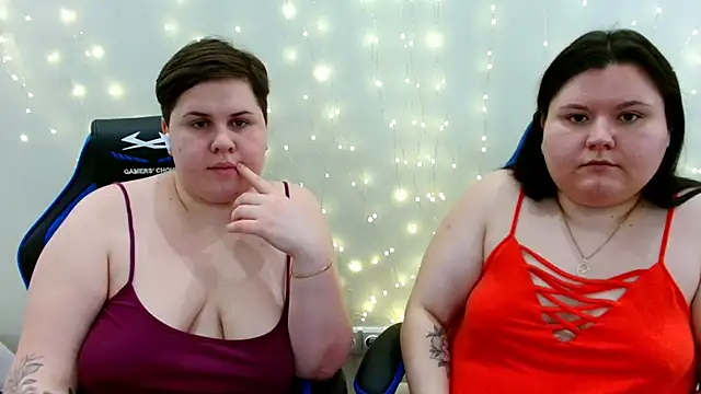 BeckyAndHellen online show from February 25, 2:37 pm