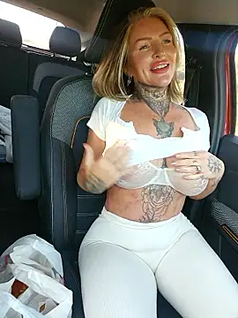 YourMommyBlair online show from February 4, 6:49 am