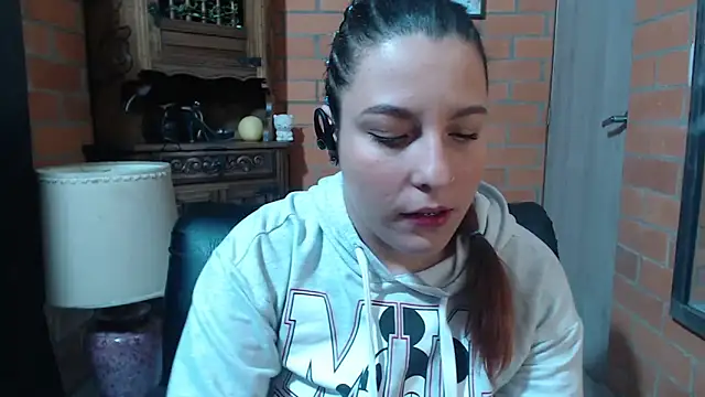 alexia 87 online show from December 2, 11:18 pm