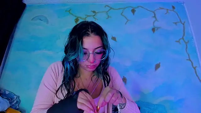 SaturnooStonee online show from February 20, 12:31 am