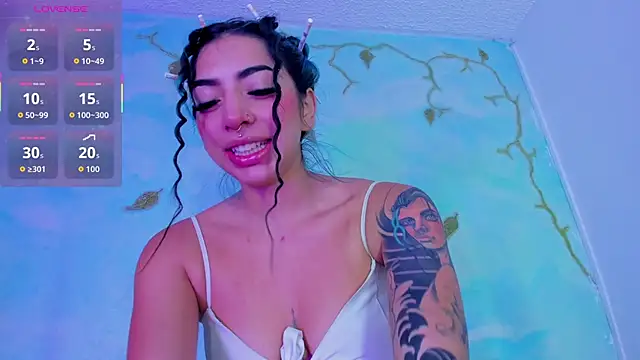 SaturnooStonee online show from October 24, 6:42 am