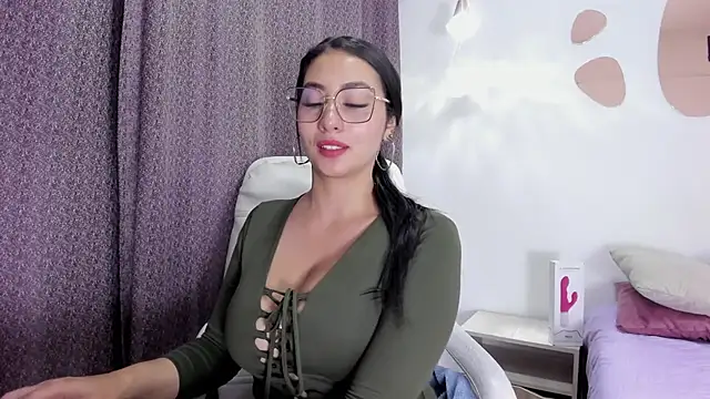 ValentinaaF online show from October 28, 11:49 am