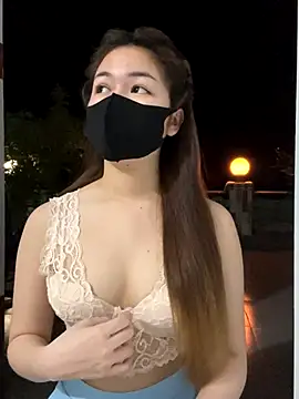 BabyThree  online show from November 23, 1:46 pm