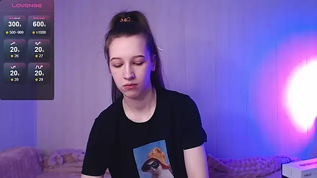 ur kitty   online show from December 17, 9:13 am