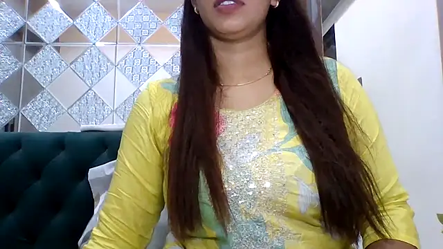 Snapshot of sparkling_queen chatting on October 3, 5:40 pm sparkling queen online show from October 3, 5:40 pm