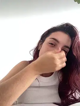 dakota le online show from April 21, 1:40 pm