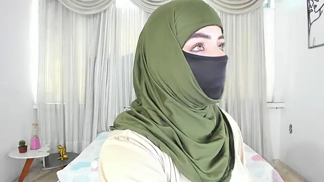 Uzra hayed online show from June 13, 1:52 pm