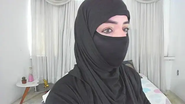 Uzra hayed online show from June 14, 4:07 pm