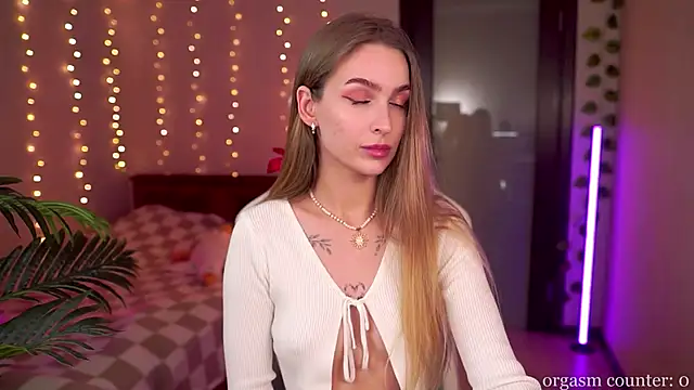 Kamila icee online show from December 14, 12:49 am