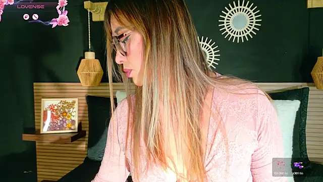 AnnaVictoria   online show from April 17, 10:23 pm