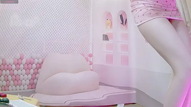 Sumi y online show from April 13, 8:04 am