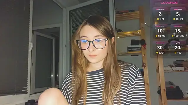 Snapshot of monlight__dana chatting on October 7, 7:07 pm monlight  dana online show from October 7, 7:07 pm