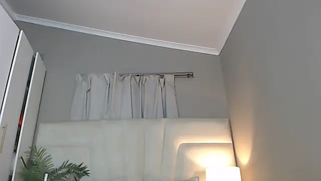 naughtyblackdolie online show from March 19, 6:12 pm